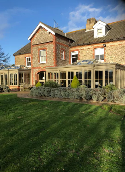 exterior-decorating-service