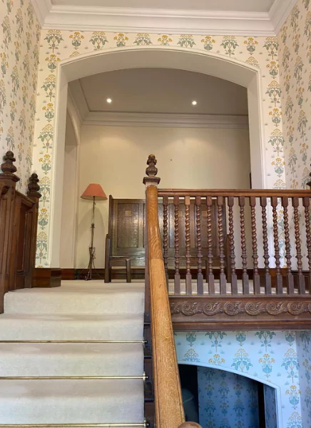 wallpapering-service
